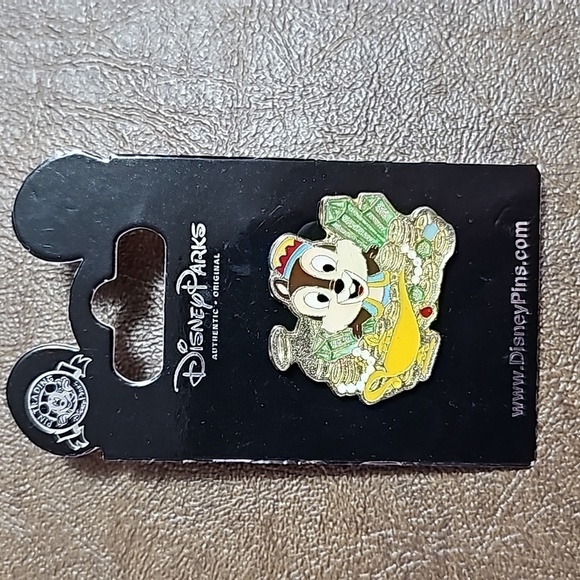 NEW DISNEY PARKS Limited Edition PIN - Picture 1 of 3